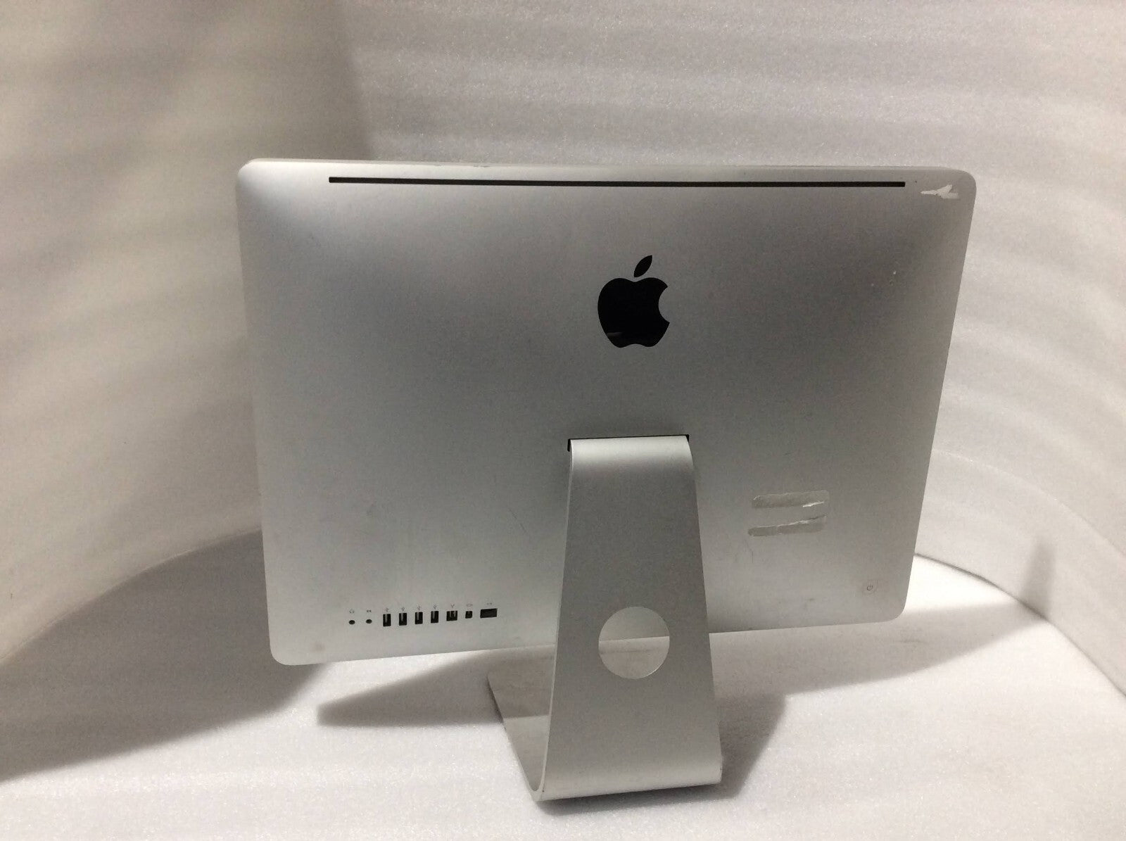 Apple iMac A1311 AIO 21.5'' Intel Core 2 Duo E7600 4GBRAM 500GB EMC2308 Silver