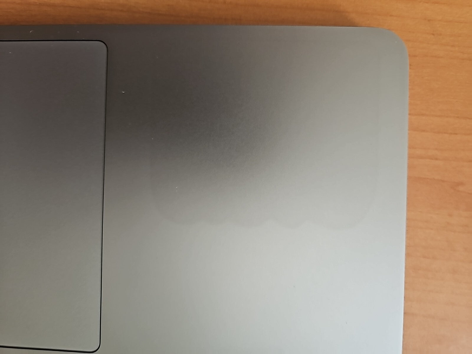 Apple Macbook Pro A1990 Laptop 15.4" i7-8850H 32GBRAM 1TBSSD EMC3215 Silver A-