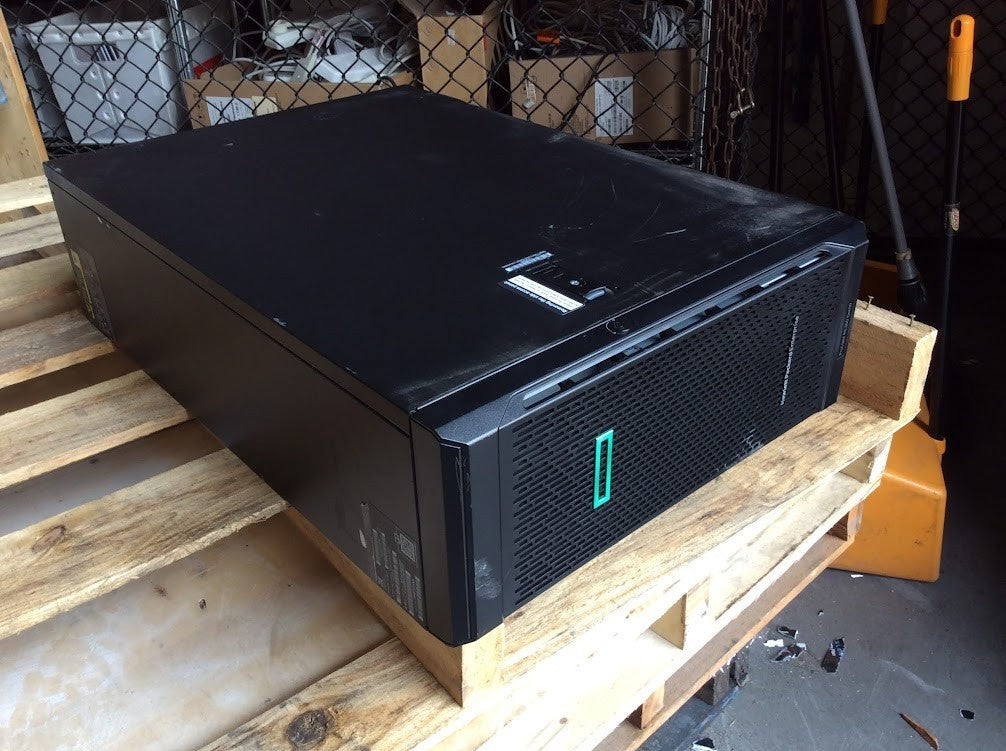 HP ProLiant ML350 G10 Tower Server 1x Xeon Silver 4210r 8GB RAID+2x 800w PSU A-
