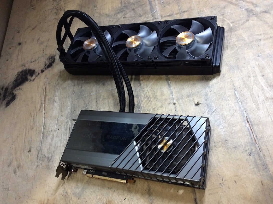 Sapphire TOXIC Radeon RX 6900 XT GAMING OC 16GB GDDR6 Liquid Cooled HDMI DP[AU]