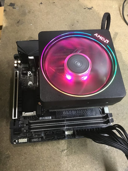 GIGABYTE B550I AORUS PRO AX mini-ITX AMD B550 USB-C HDMI DP With AMD R7 3700X