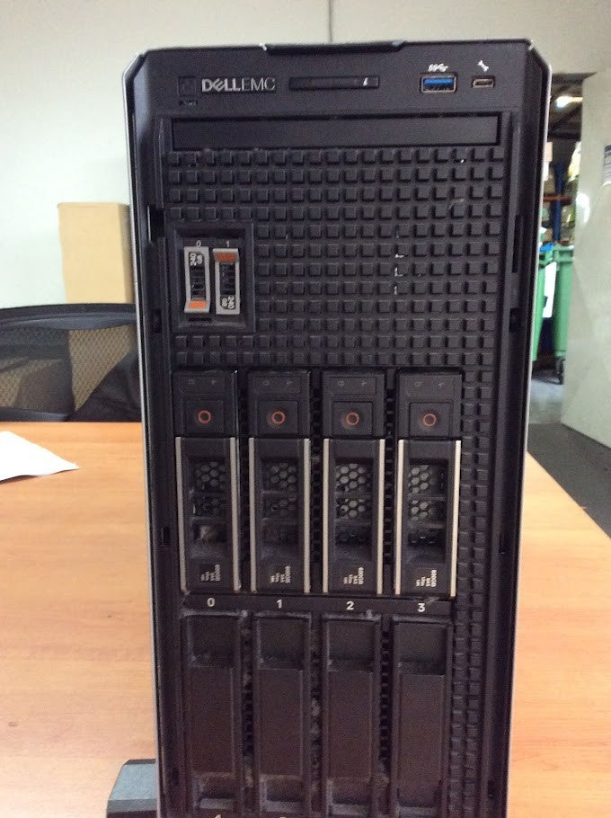 Dell EMC T350 Tower Xeon E-2324G 32GB PC4 2x240GBSSD 4x600GBHDD+2 x 600W PSU A-