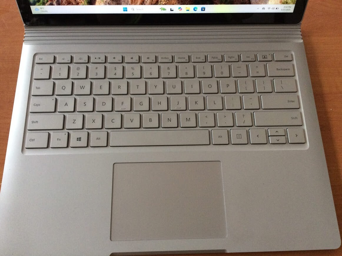 Microsoft Surface Book Laptop 13.5" 2-in-1 i7-6600U 16GBRAM 512GBSSD Silver A-