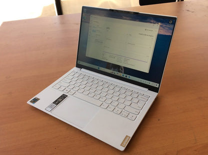 Lenovo Yoga Slim 7 Carbon 13ITL5 Laptop 13.3" i5-1135G7 8GB 512GB USB-C Win11 A-