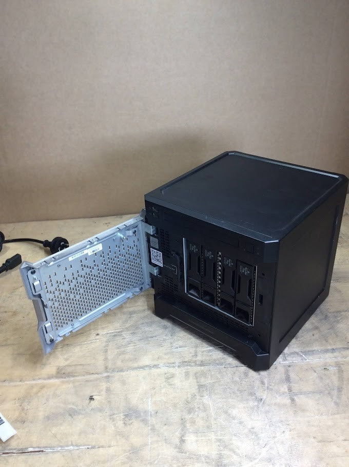 HP ProLiant MicroServer Gen8 NAS File Micro Server intel G1610T 4GBRAM NO HDD A-