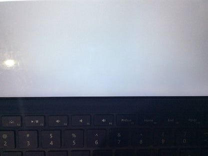 Microsoft Surface Pro 4 Laptop 12.3'' i5-6300U 4GBRAM 128GB USB3.0 Au Stock B