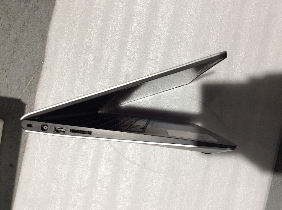 DELL Inspiron 5547 Laptop 15.6'' i7-4510U 16GBRAM 1TBSSD HDMI USB3.0 Silver B