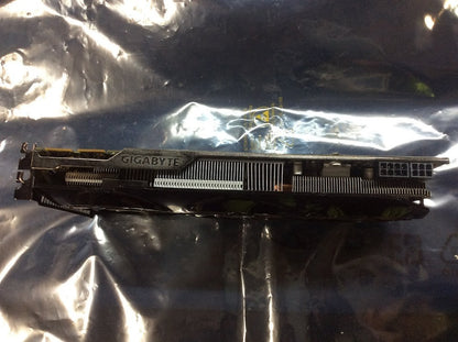 GIGABYTE GV-R795WF3-3GD REV:2.0 Graphic Card AMD HD7950 3GB GDDR5 HDMI Mini-DP