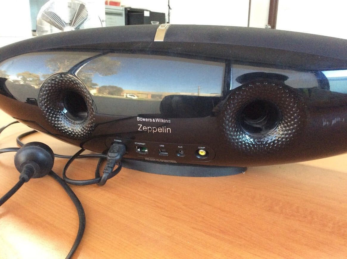 Bowers & Wilkins Zeppelin Wireless speaker Black Tested Au Seller A+