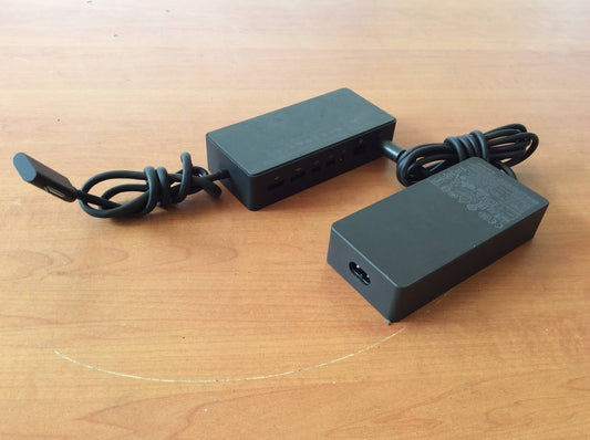 Microsoft Surface Pro 1661 Docking Station + 1749 Power Adapter Au Seller