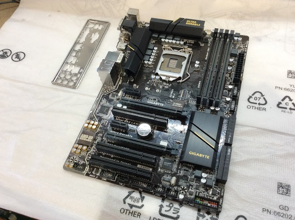 GIGABYTE GA-Z170-D3H Motherboard ATX LGA 1151 HDMI DVI VGA USB-C Intel Z170 [AU]