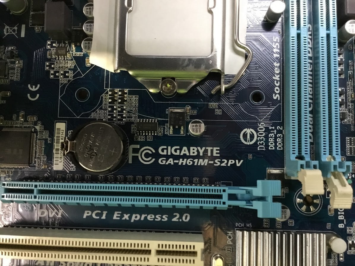 GIGABYTE GA-H61M-S2PV Motherboard mATX LGA 1155 DDR3 VGA DVI Intel H61 Au Seller