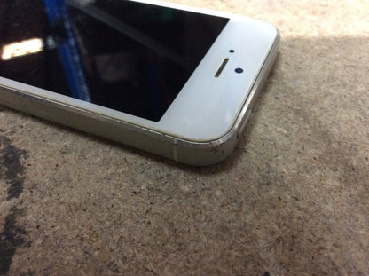 Apple iPhone 5 Smartphone 4" 64GB MD663 X/A Bluetooth Touch White [AU Seller]