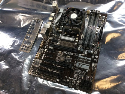 GIGABYTE GA-970A-D3P Motherboard Socket AM3+ DDR3 ATX With AMD FX-6300 [AU]