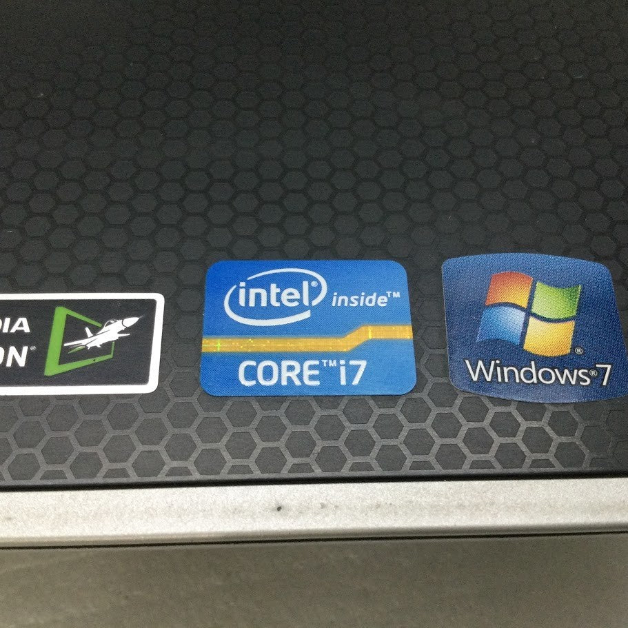DELL Inspiron 7720 Laptop 17.3" i7-3630 8GBRAM 32GBHDD+1000GBHDD HDMI VGA A-