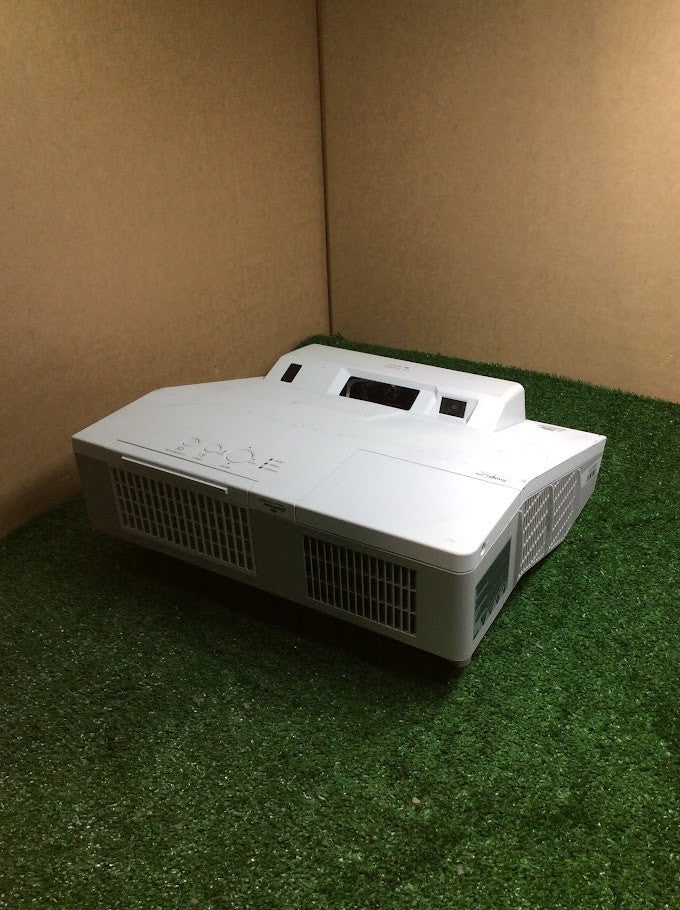 [AU Seller] Hitachi CP-TW2503 WXGA 720P LCD Projector VGA HDMI LAMP HOURS 2882H