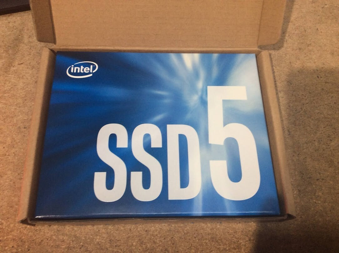 INTEL SSD FAMILY OF PRODUCTS 240GB SSD5 SSDSC2KW240H6X1 Only open box A+
