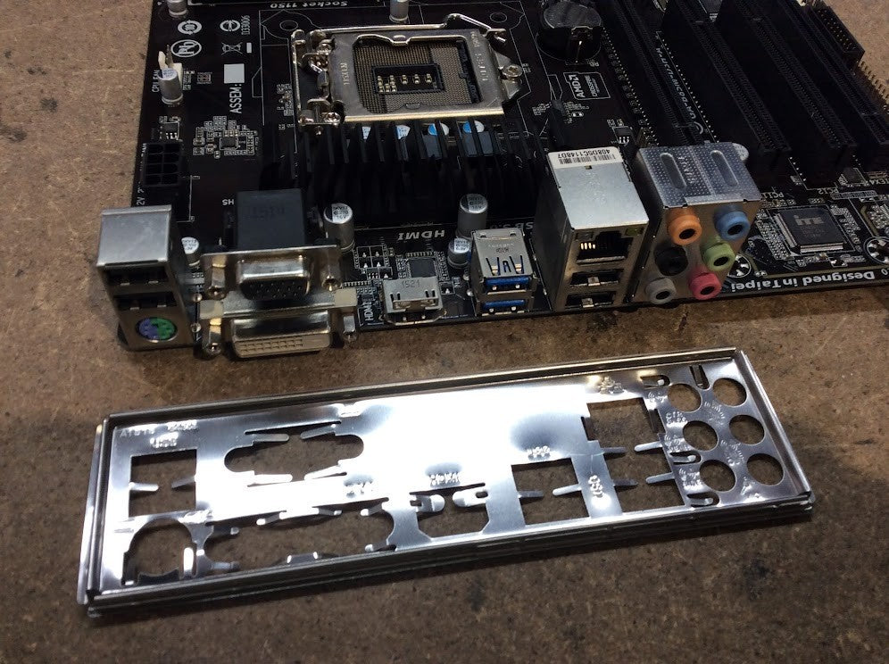 [AU] GIGABYTE GA-B85M-D3H-A Motherboard DDR3 microATX VGA DVI HDMI Intel B85