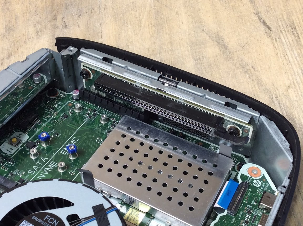 [AU] HP T740 Thin Client AMD V1756B with Radeon Vega Gfx 8GB 64GB USB-C Win11 A+