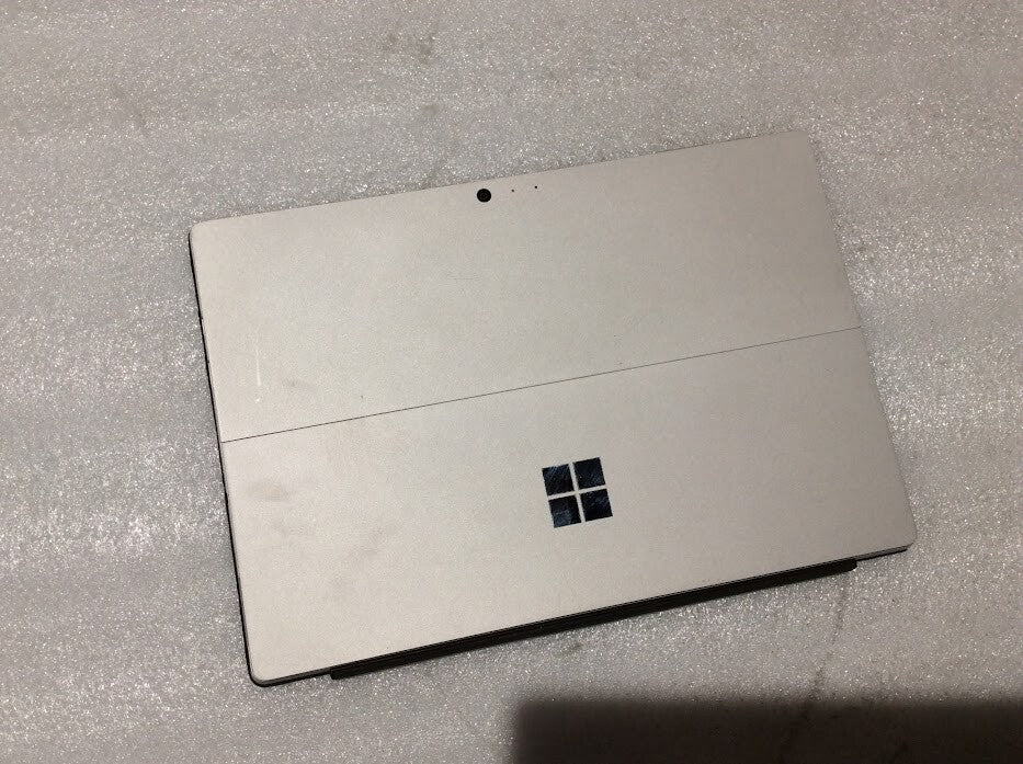 Microsoft Surface Pro 4 Laptop 12.3" i5-6300U 4GBRAM 128GBSSD USB3.0 Au Stock A-