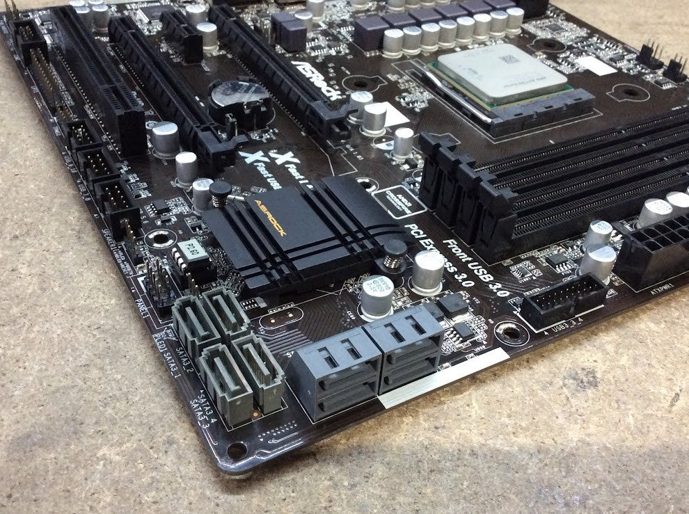 [AU]Asrock FM2A88M Extreme4+ microATX DDR3 AMD A88X Socket FM2+ with AMD A4-7300