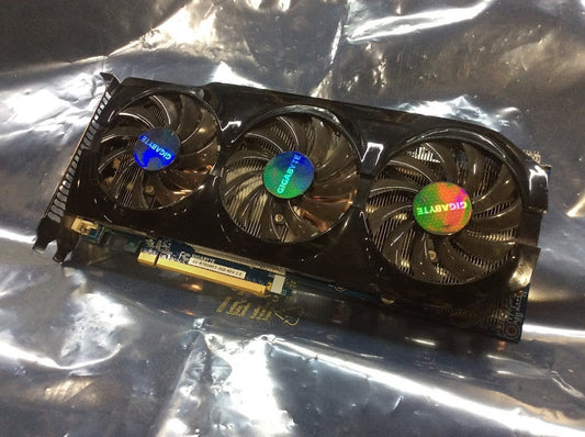 GIGABYTE GV-R795WF3-3GD REV:2.0 Graphic Card AMD HD7950 3GB GDDR5 HDMI Mini-DP