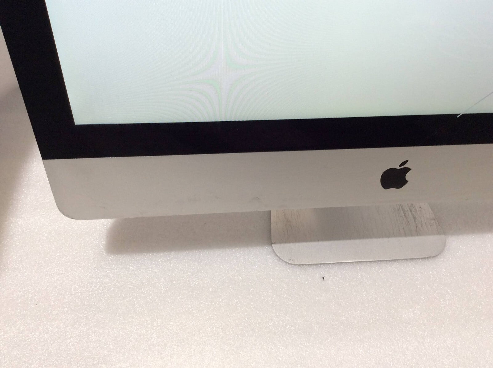 Apple iMac A1311 AIO 21.5'' i5-2400S 8GBRAM 500GB EMC2428 Thunderbolt Silver
