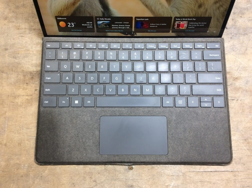 Microsoft Surface Pro 8 1983 12.3'' i5-1145G7 16GBRAM 256GBSSD Touch Win11 A-