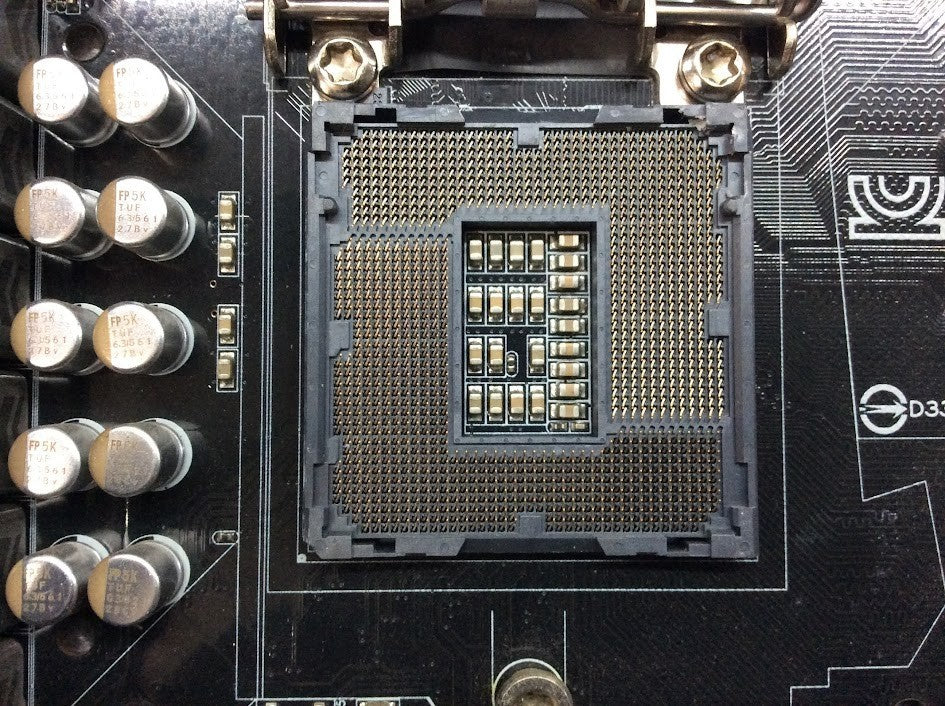 ASUS SABERTOOTH Z77 Motherboard ATX DDR3 LGA 1155 HDMI DP Intel Z77 [AU Seller]