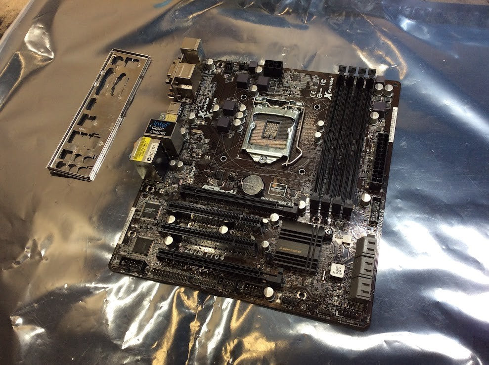 ASRock Z87M Pro4 Motherboard microATX LGA 1150 HDMI VGA DVI Intel Z87 [AU Stock]