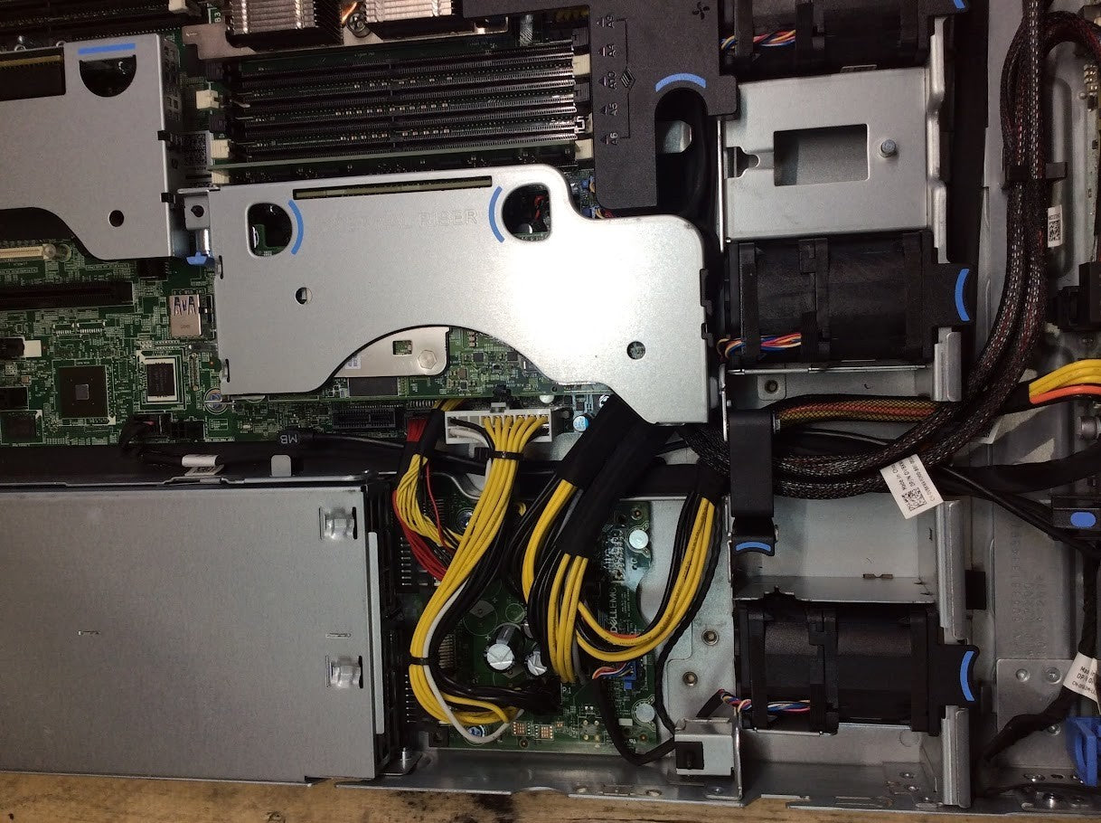 [AU] Dell PowerEdge R440 Server Xeon Silver 4114@2.1GHz 8GB PC4/No HDD/No OS A-