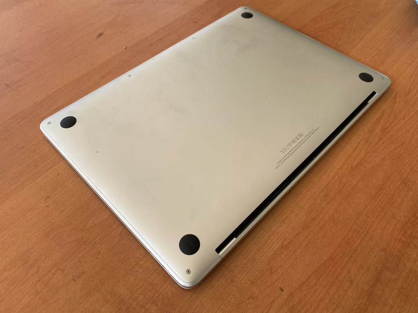 Apple MacBook Pro A1708 Laptop 13.3'' i5-6360U 8GBRAM 256GBSSD USB-C EMC 2978 A-