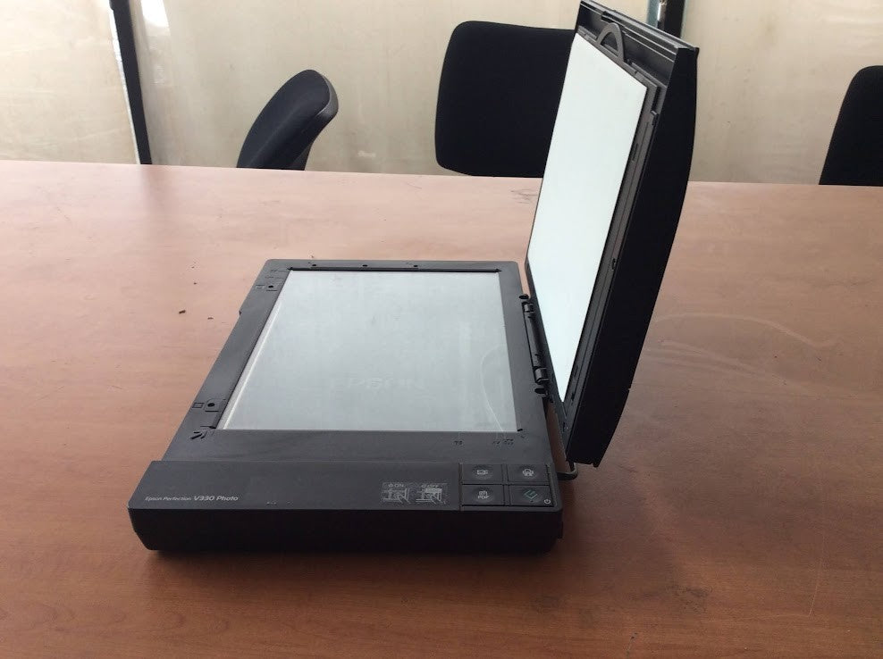 [AU Seller] Epson Perfection V330 Photo Scanner With AC Adapter and Cable