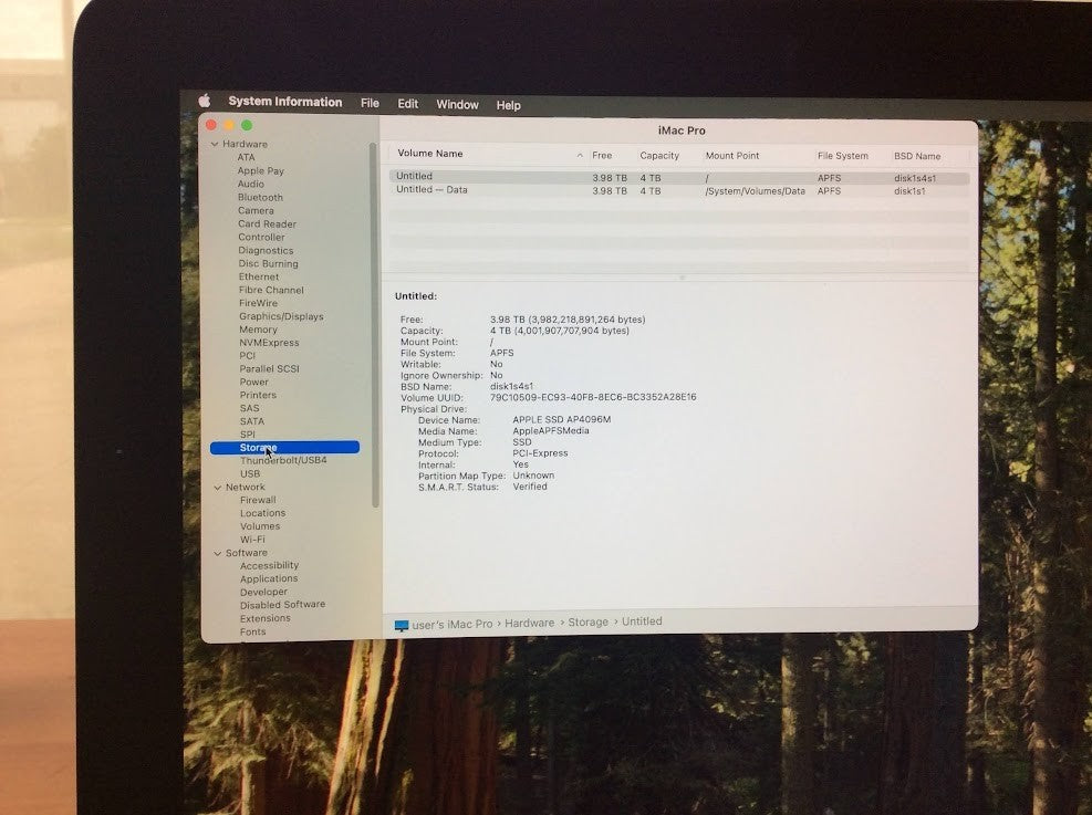 Apple iMac Pro A1862 AIO 27" Xeon W-2140B 5K Radeon Pro Vega 64X 64GB 4TBSSD A-