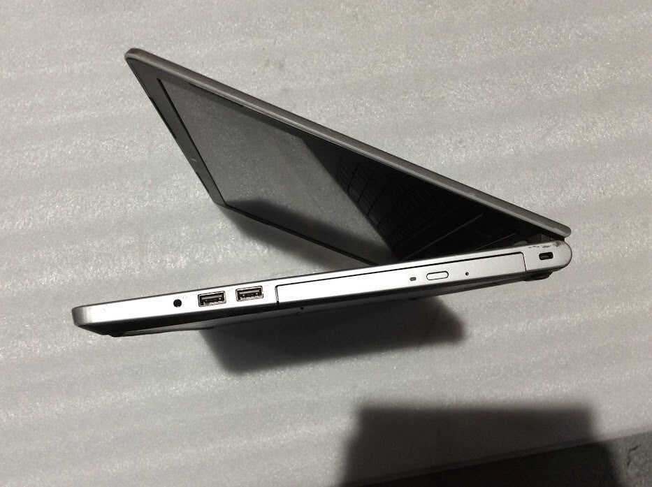 DELL Inspiron 5559 Laptop 15.6'' i5-6200U 4GBRAM 480GBSSD HDMI USB3.0 Silver B