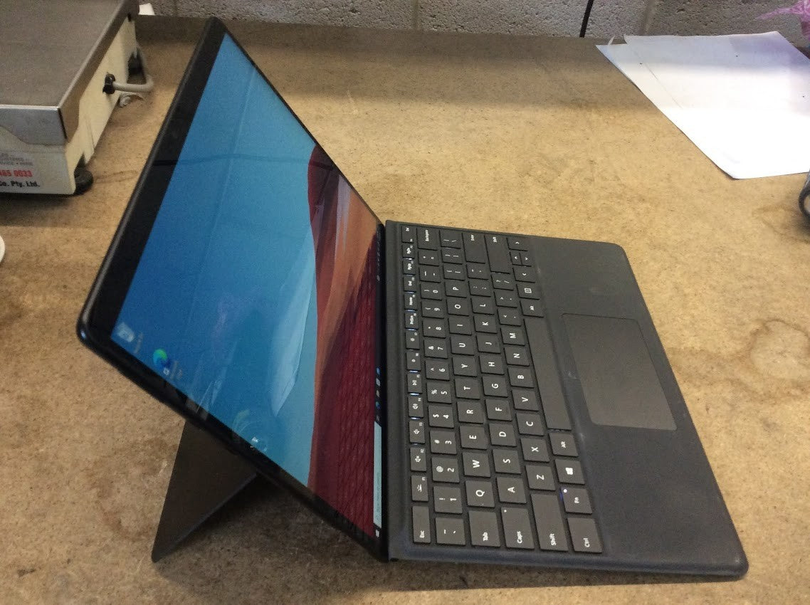 Microsoft Surface 1876 Tablet 13'' Microsoft SQ1 8GBRAM 256GBSSD Au Seller A-