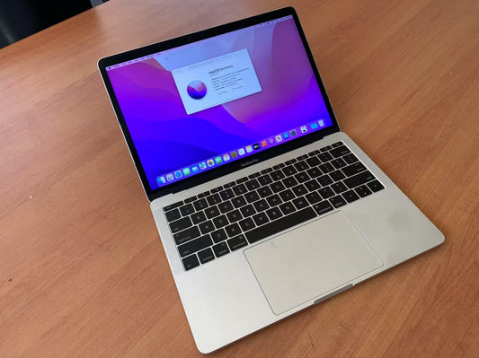 Apple MacBook Pro A1708 Laptop 13.3'' i5-6360U 8GBRAM 256GBSSD USB-C EMC 2978 A-