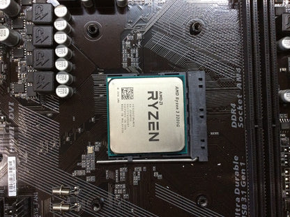 GIGABYTE GA-A320M-S2H V2 DDR4 microATX AMD B350 Socket AM4 with AMD R3 3200G+Fen