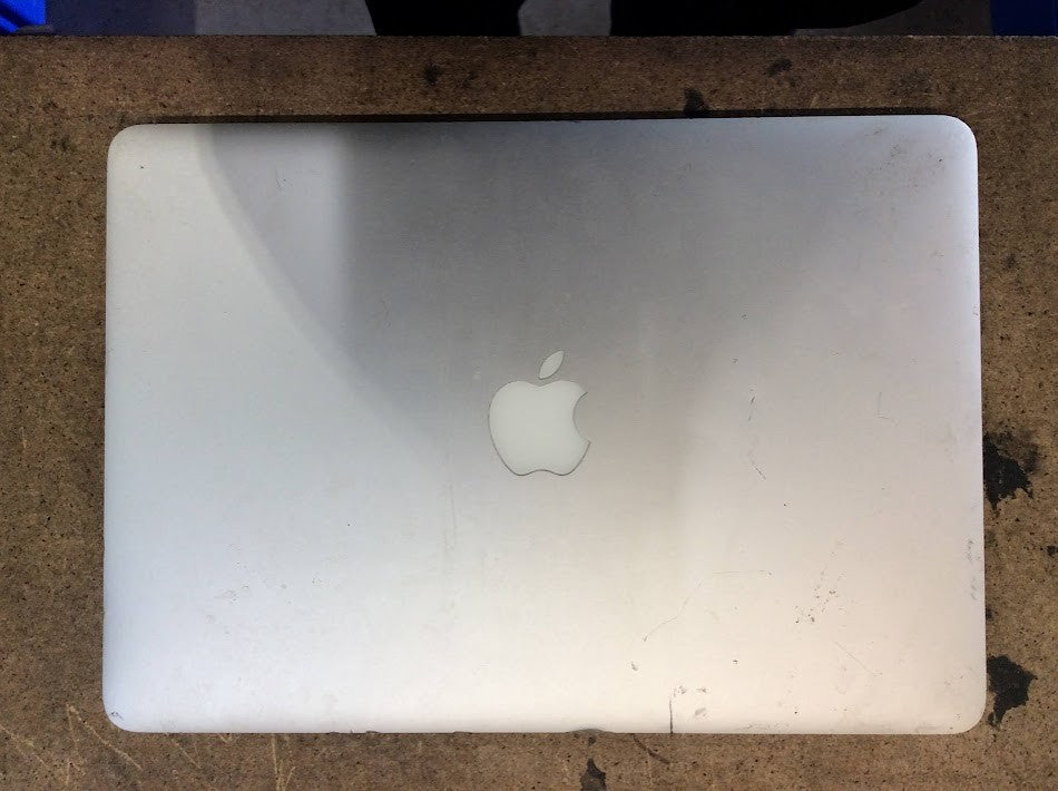 Apple Macbook Air A1466 Laptop 13.3" i5-3427U 4GBRAM 128GBSSD EMC2559 Silver A-