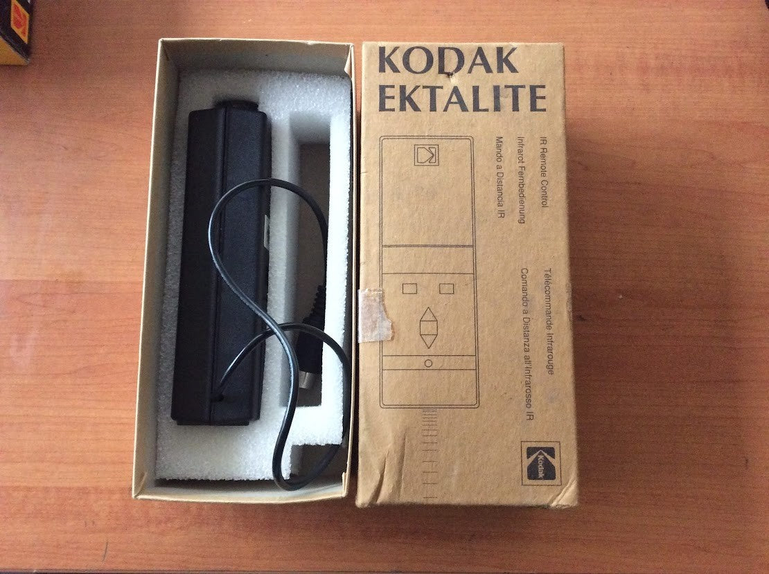 [AU Seller] Kodak Ektapro 7000 Slide Projector Combo (Vintage Item) - Untest A-