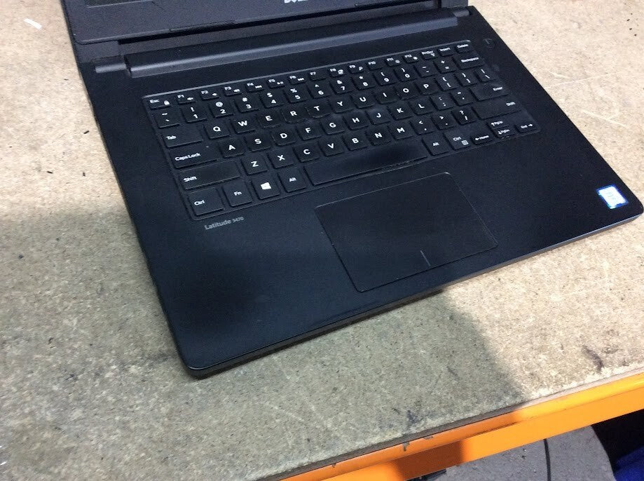 DELL Latitude 3470 Laptop 14'' i3-6100U@2.30GHz 8GBRAM 128GBSSD HDMI USB3.0 A-