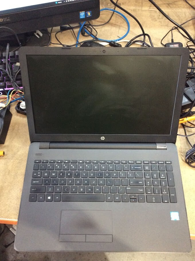HP 250 G6 Laptop 15.6'' i5-7200U 4GBRAM 256GB HDMI VGA USB3.0 Black Au Seller B