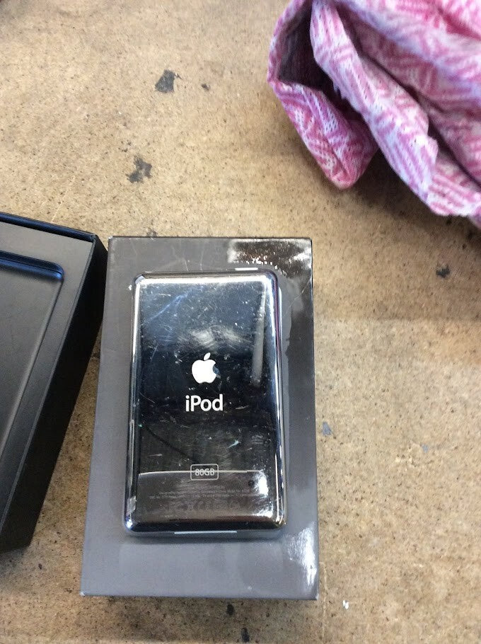 Apple A1238 Classic 7th Gen iPod 2.5" 80GB EMC 2173 Silver Tested Au Seller A-