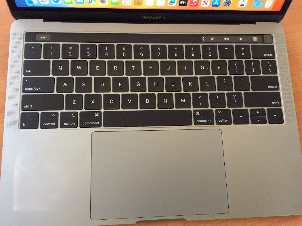 Apple MacBook Pro A1989 Laptop 13.3'' i7-8559U 16GBRAM 512GBSSD EMC 3214 A-