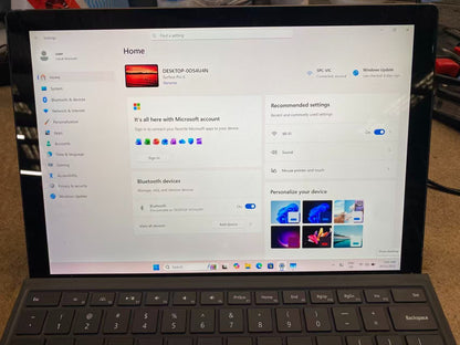 Microsoft Surface Pro 6 1796 Laptop 12.3'' i5-8250U 8GBRAM 256GBSSD Win11 AU A-