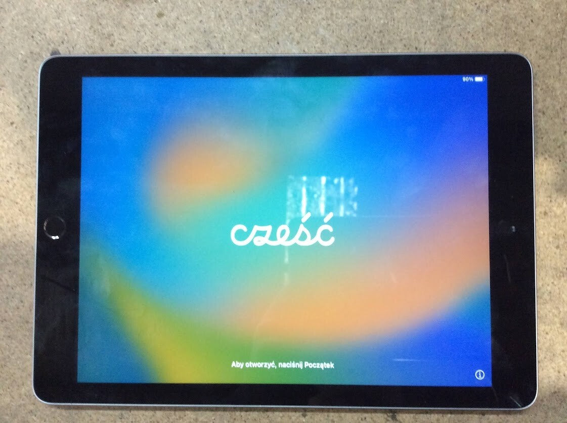 Apple iPad 5 Tablet 9.7'' 32GB Wi-Fi Touch Space Gray Tested Au Seller A-