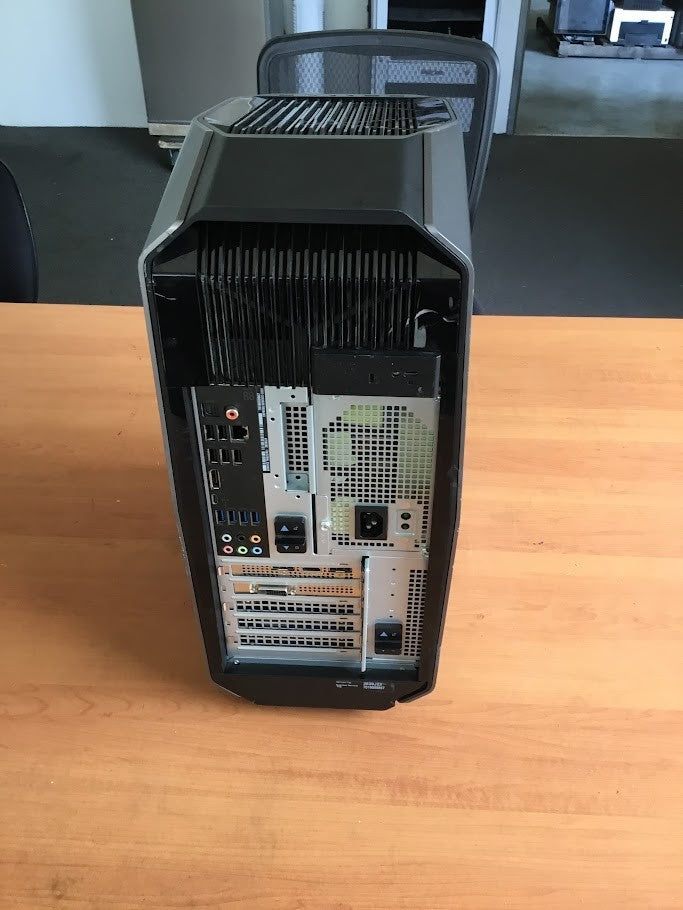 Alienware Aurora R8 Gaming PC i7-9700 16GB 512SSD+1T HDD+GeForce RTX 2070  Win11